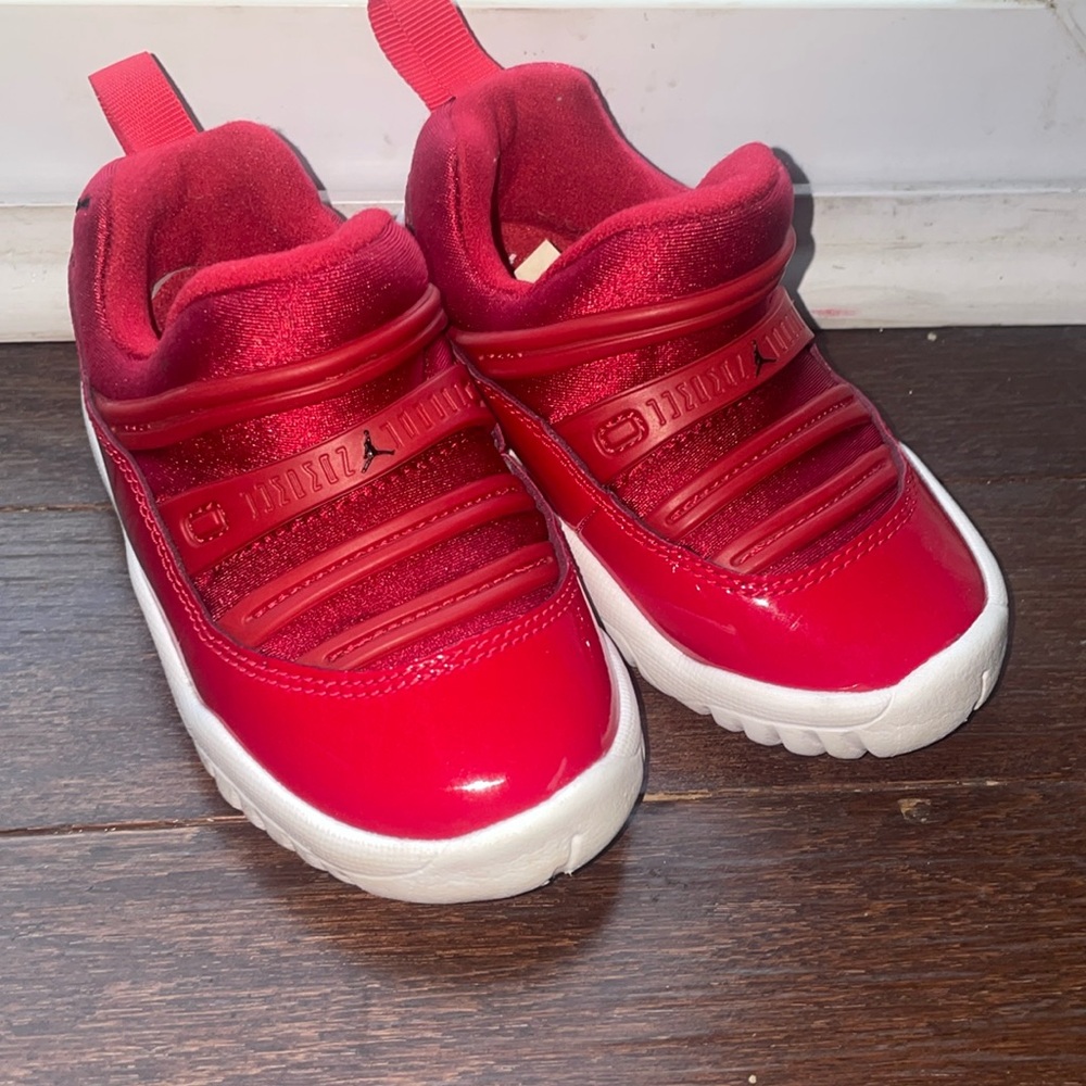 Toddler 6C  Air Jordan 11 Retro Little Flex Gym